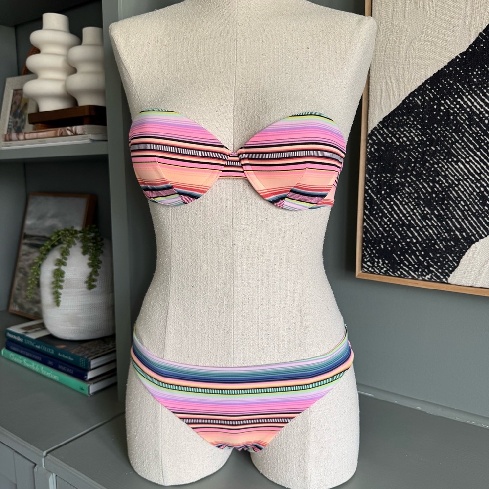 VS Reversible Bikini Set